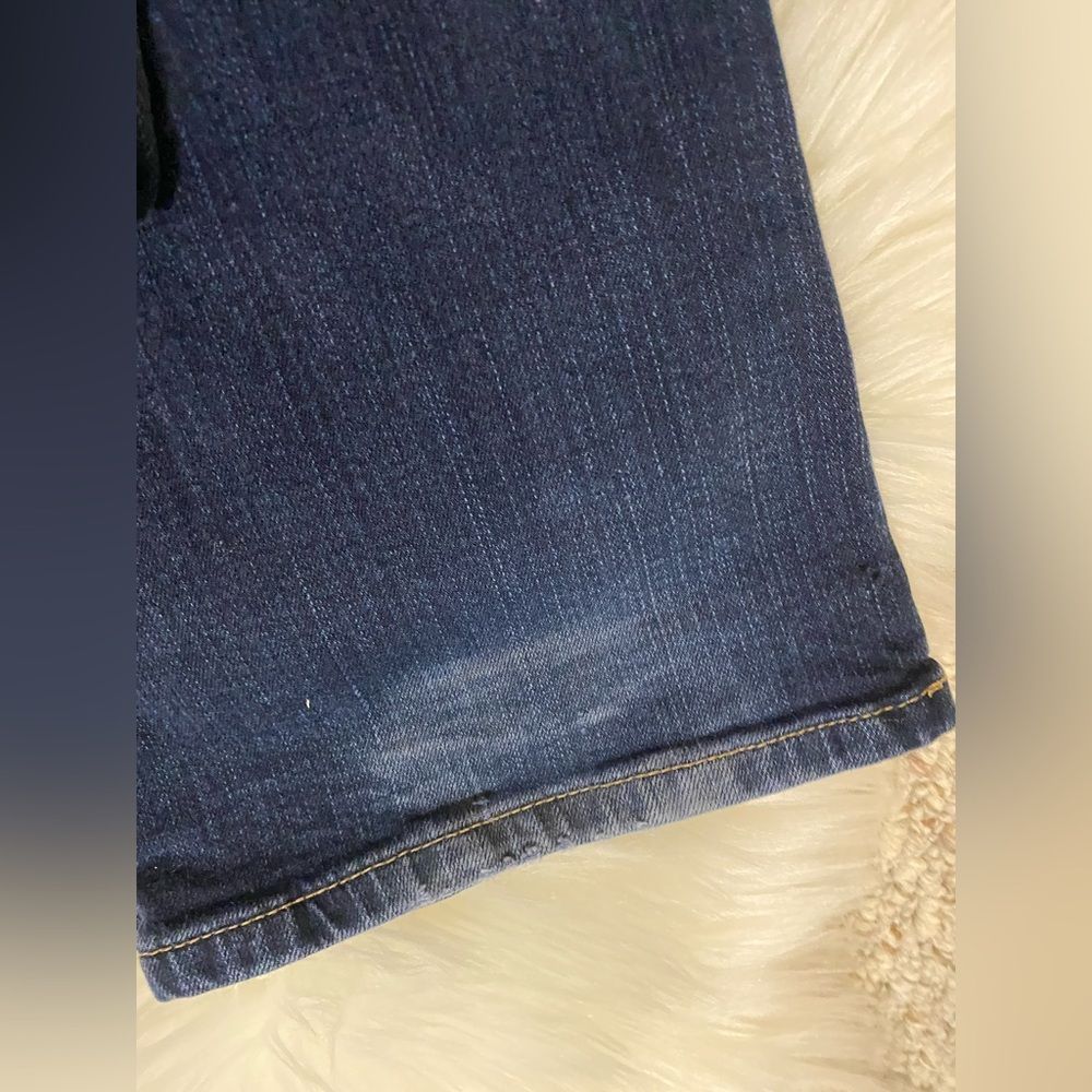 Classic Guess Jeans  - Picture 8 of 9